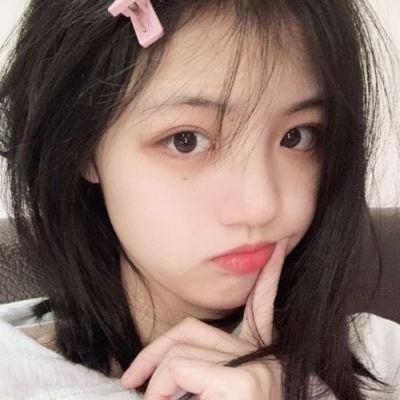 滑板女孩